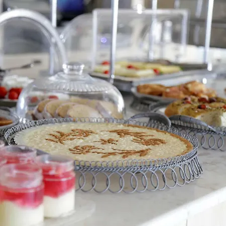 Village Skopelos Town